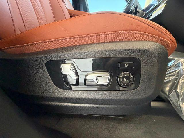 new 2026 BMW X7 car, priced at $106,505