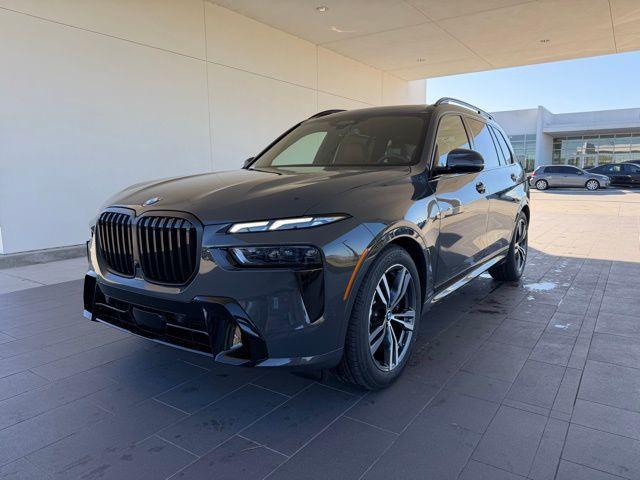 new 2026 BMW X7 car, priced at $106,505