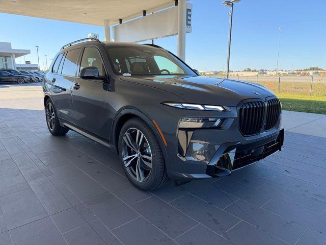 new 2026 BMW X7 car, priced at $106,505