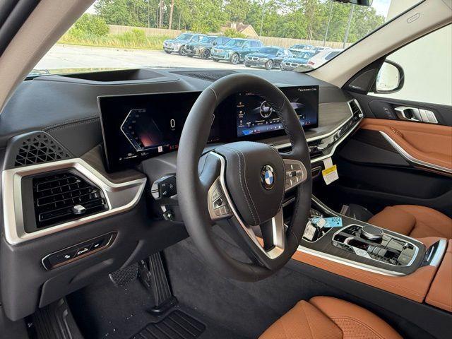 new 2026 BMW X7 car, priced at $89,725
