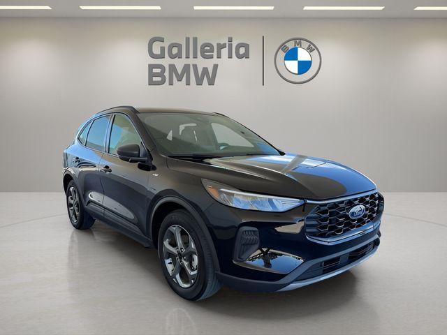 used 2025 Ford Escape car, priced at $23,800