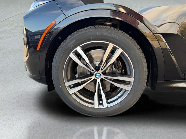 new 2026 BMW X7 car, priced at $96,755