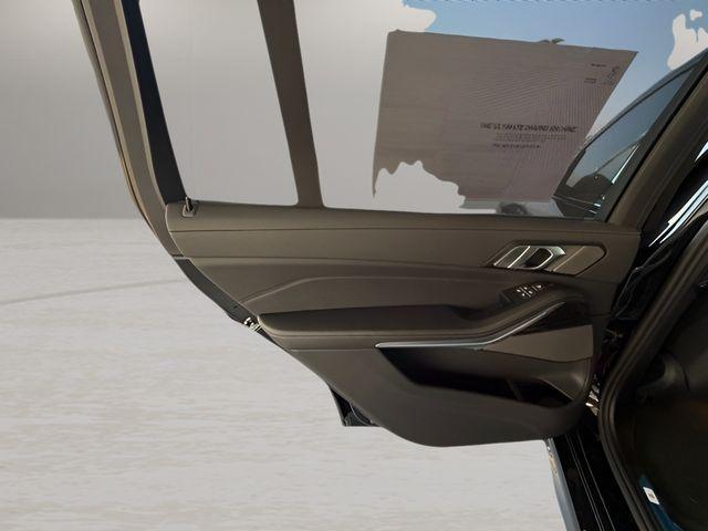 new 2026 BMW X7 car, priced at $96,755