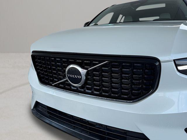 used 2023 Volvo XC40 car, priced at $31,500