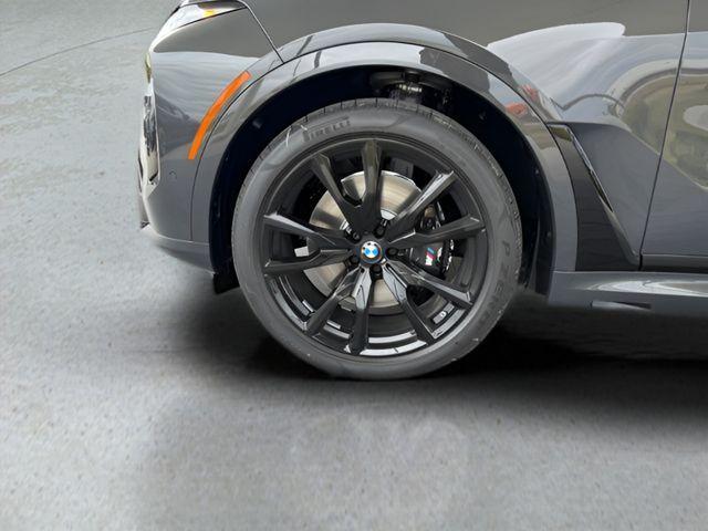new 2026 BMW X7 car, priced at $105,175