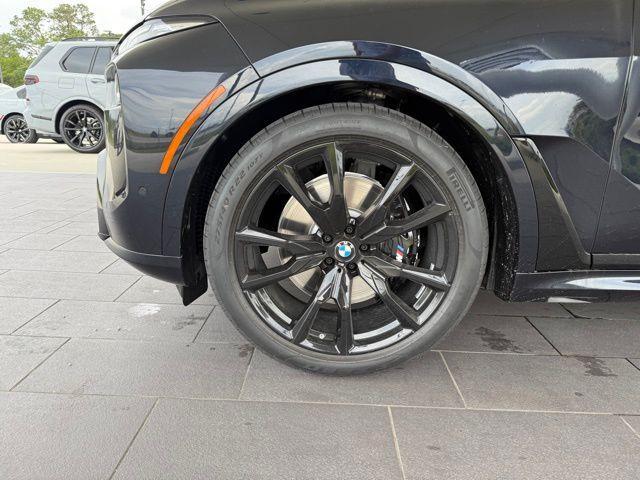 new 2026 BMW X7 car, priced at $98,055