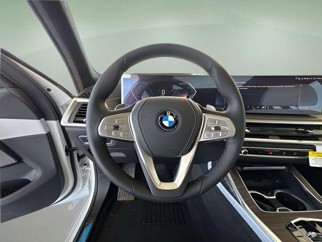new 2026 BMW X7 car, priced at $96,905