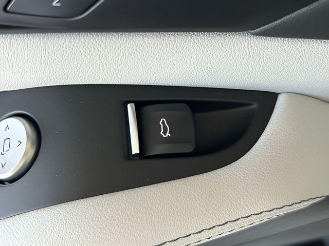 new 2026 BMW X7 car, priced at $96,905