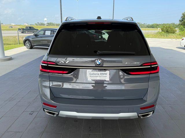 new 2026 BMW X7 car, priced at $95,625