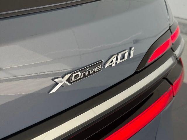 new 2026 BMW X7 car, priced at $95,625
