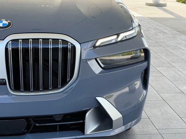 new 2026 BMW X7 car, priced at $95,625