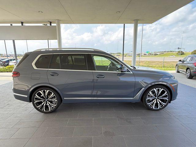 new 2026 BMW X7 car, priced at $95,625