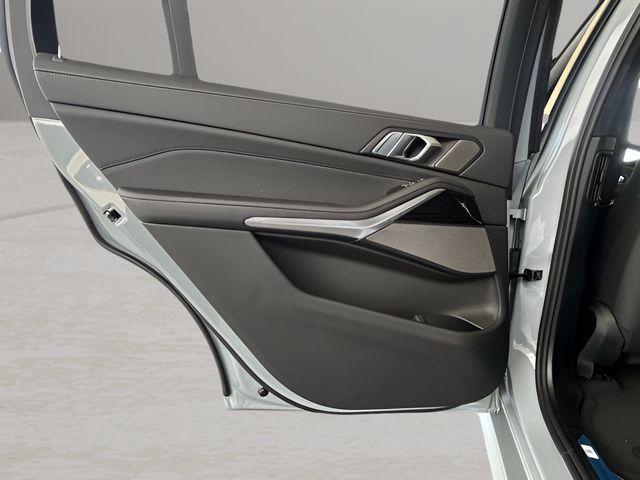 new 2026 BMW X7 car, priced at $97,255