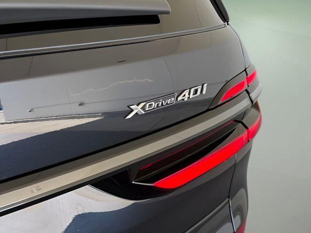 new 2026 BMW X7 car, priced at $95,725