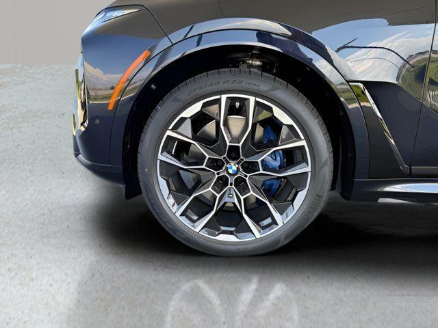 new 2026 BMW X7 car, priced at $95,725