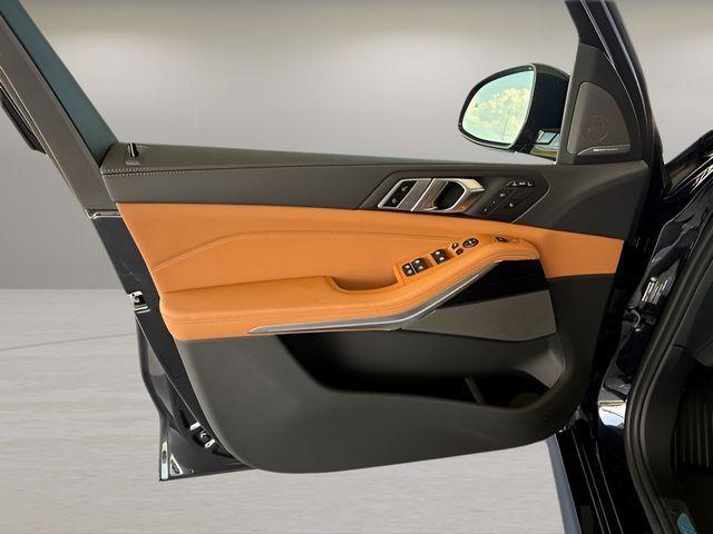 new 2026 BMW X7 car, priced at $95,725