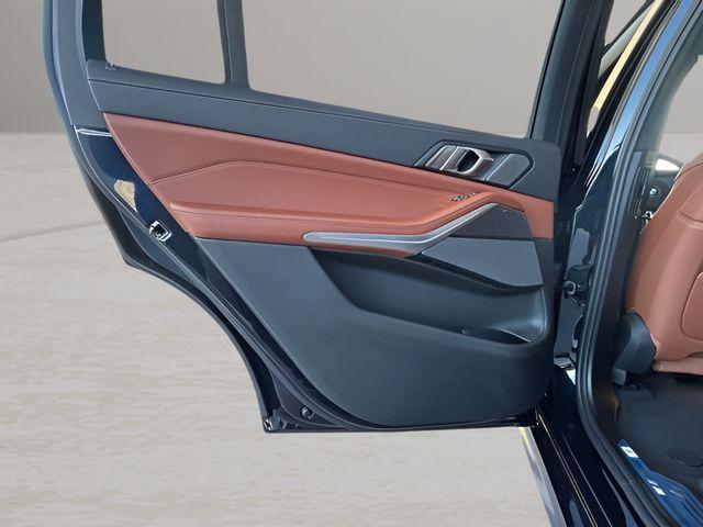 new 2026 BMW X7 car, priced at $123,305