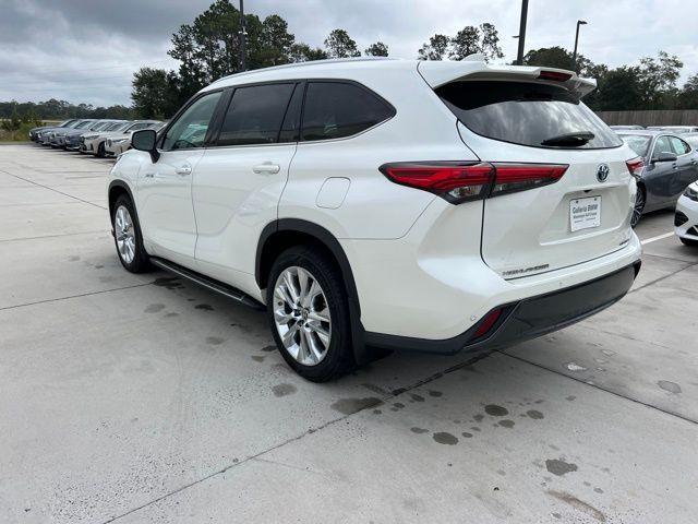 used 2021 Toyota Highlander Hybrid car, priced at $34,859