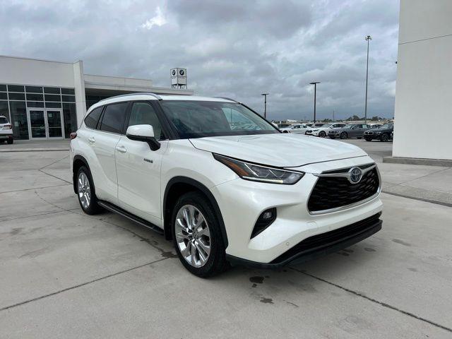 used 2021 Toyota Highlander Hybrid car, priced at $34,859