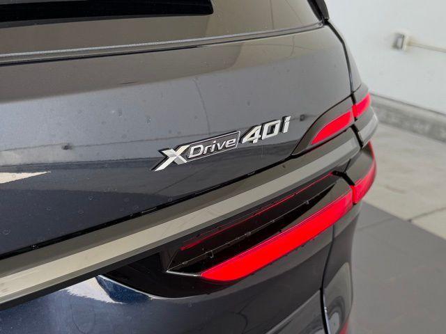 new 2026 BMW X7 car, priced at $108,505