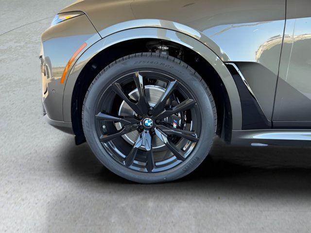 new 2026 BMW X7 car, priced at $97,205