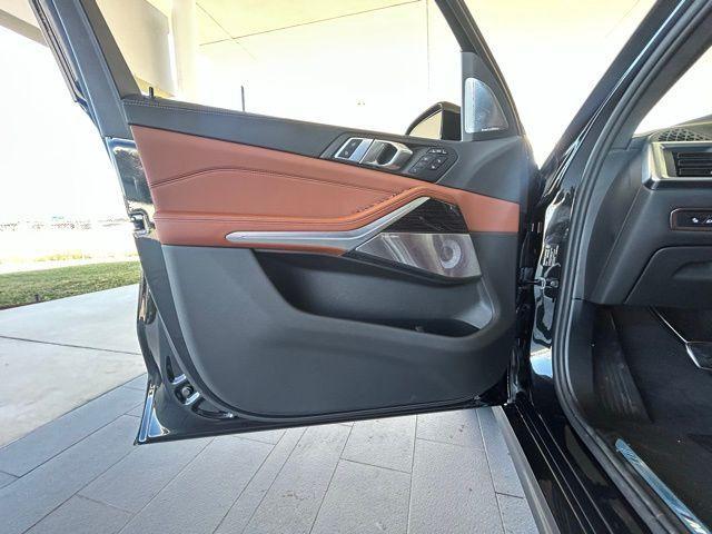 new 2026 BMW X7 car, priced at $108,975