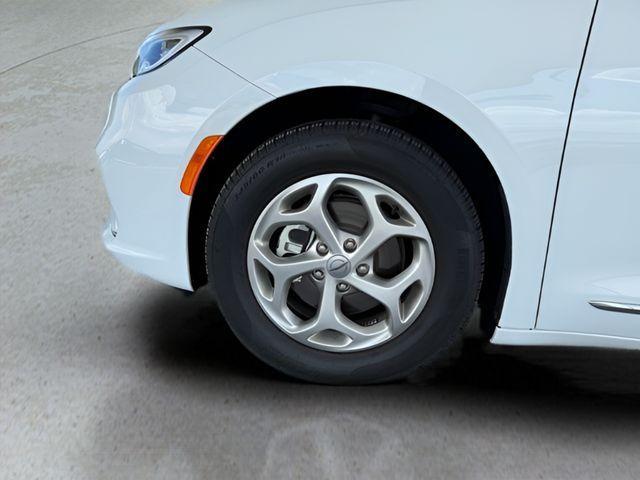 used 2023 Chrysler Pacifica car, priced at $31,500