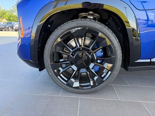 new 2025 BMW XM car, priced at $165,075