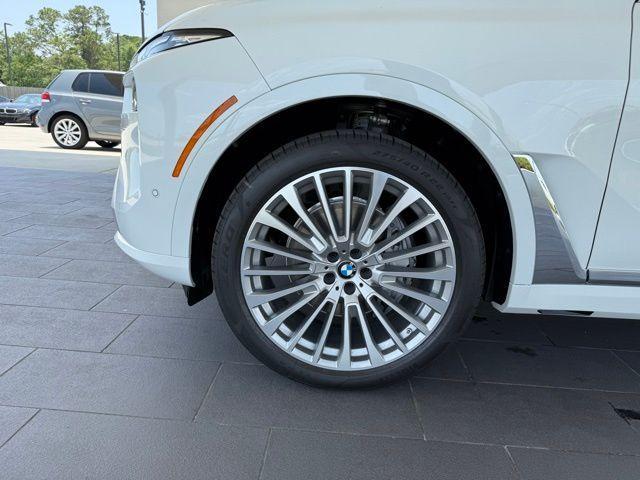 new 2026 BMW X7 car, priced at $91,625