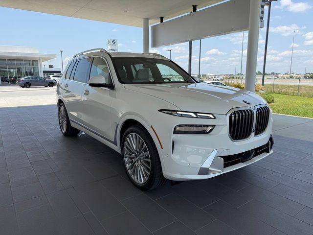 new 2026 BMW X7 car, priced at $91,625