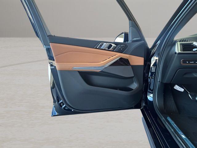 new 2026 BMW X7 car, priced at $97,205