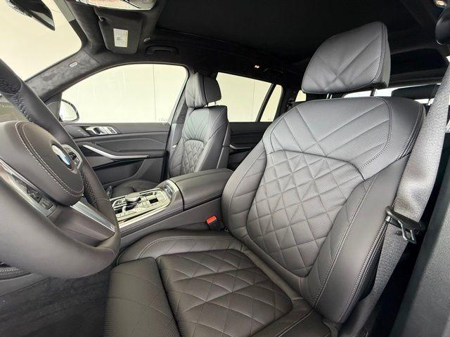 new 2026 BMW X7 car, priced at $94,175