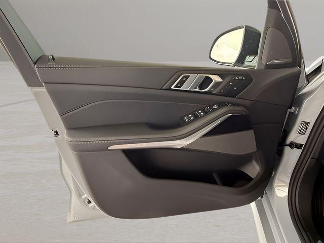 used 2026 BMW X7 car, priced at $89,466