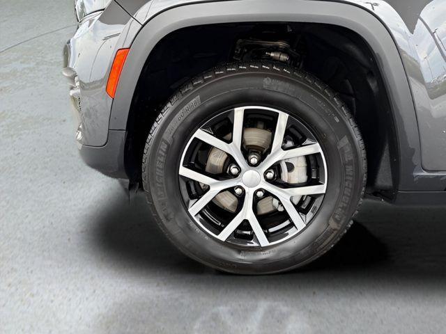 used 2024 Jeep Grand Cherokee car, priced at $30,500