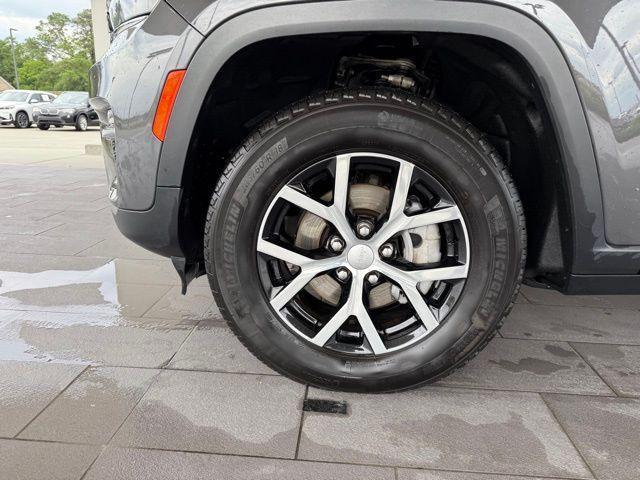 used 2024 Jeep Grand Cherokee car, priced at $35,300