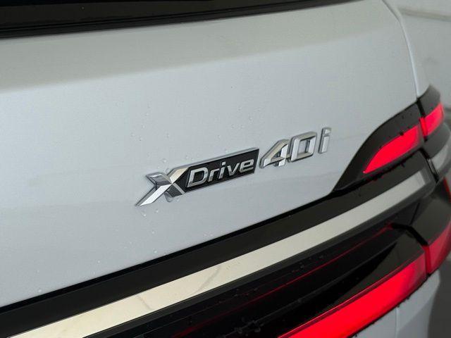 new 2026 BMW X7 car, priced at $90,455