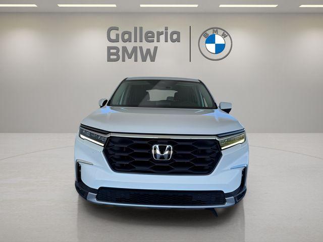 used 2025 Honda Pilot car, priced at $37,400