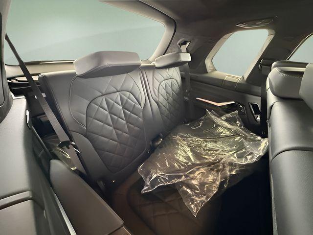 new 2026 BMW X7 car, priced at $94,935