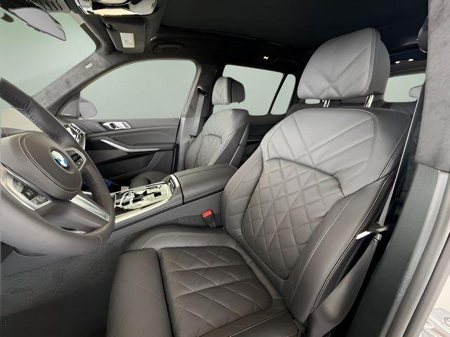 new 2026 BMW X7 car, priced at $94,935