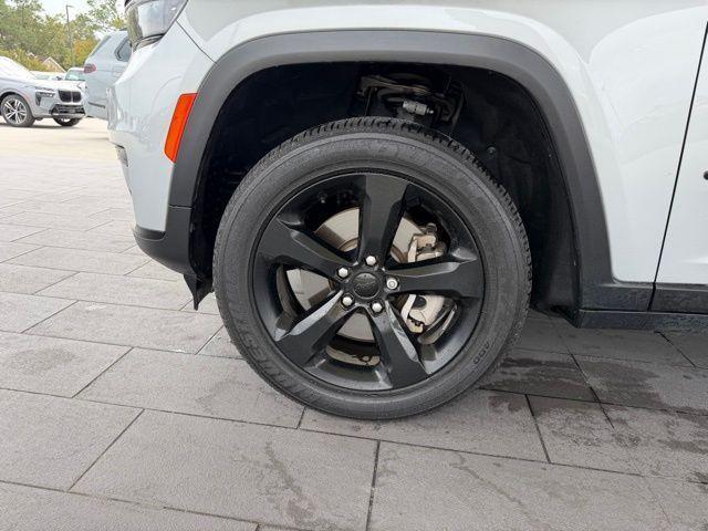 used 2023 Jeep Grand Cherokee L car, priced at $29,800