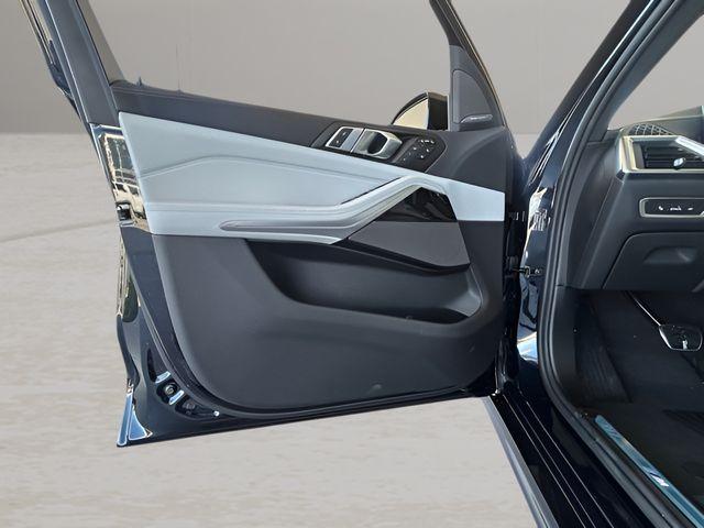new 2026 BMW X7 car, priced at $103,305