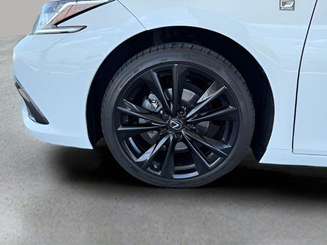 used 2022 Lexus ES 350 car, priced at $37,300