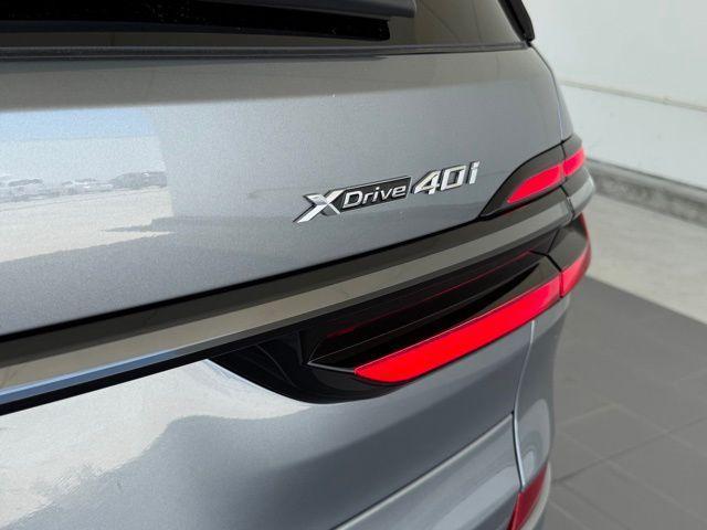 new 2026 BMW X7 car, priced at $98,655