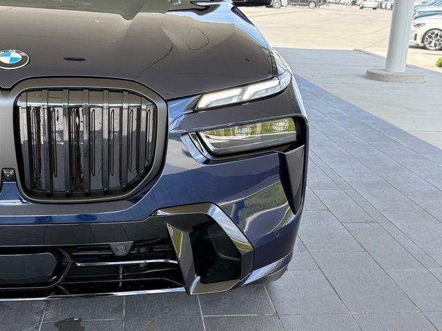 new 2026 BMW X7 car, priced at $99,425