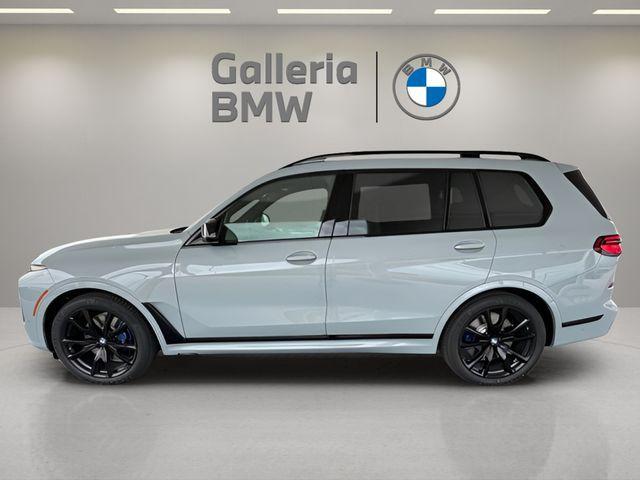 new 2026 BMW X7 car, priced at $125,275