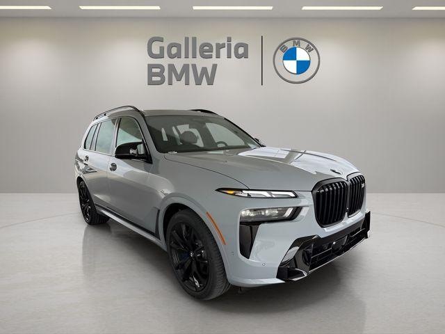 new 2026 BMW X7 car, priced at $125,275