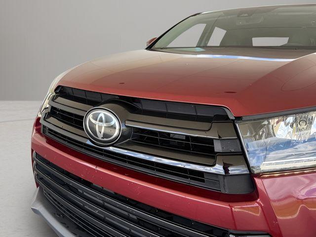 used 2017 Toyota Highlander car, priced at $25,900