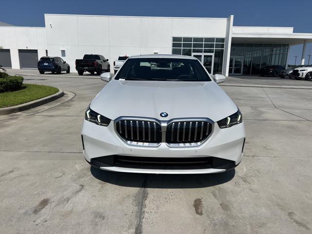 new 2024 BMW 530 car