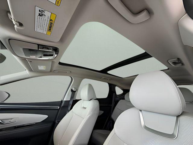 used 2022 Hyundai TUCSON Hybrid car, priced at $28,500