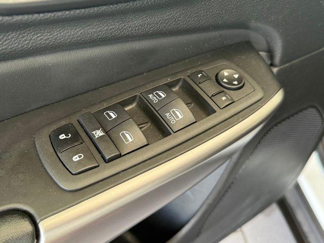 used 2022 Jeep Cherokee car, priced at $23,900